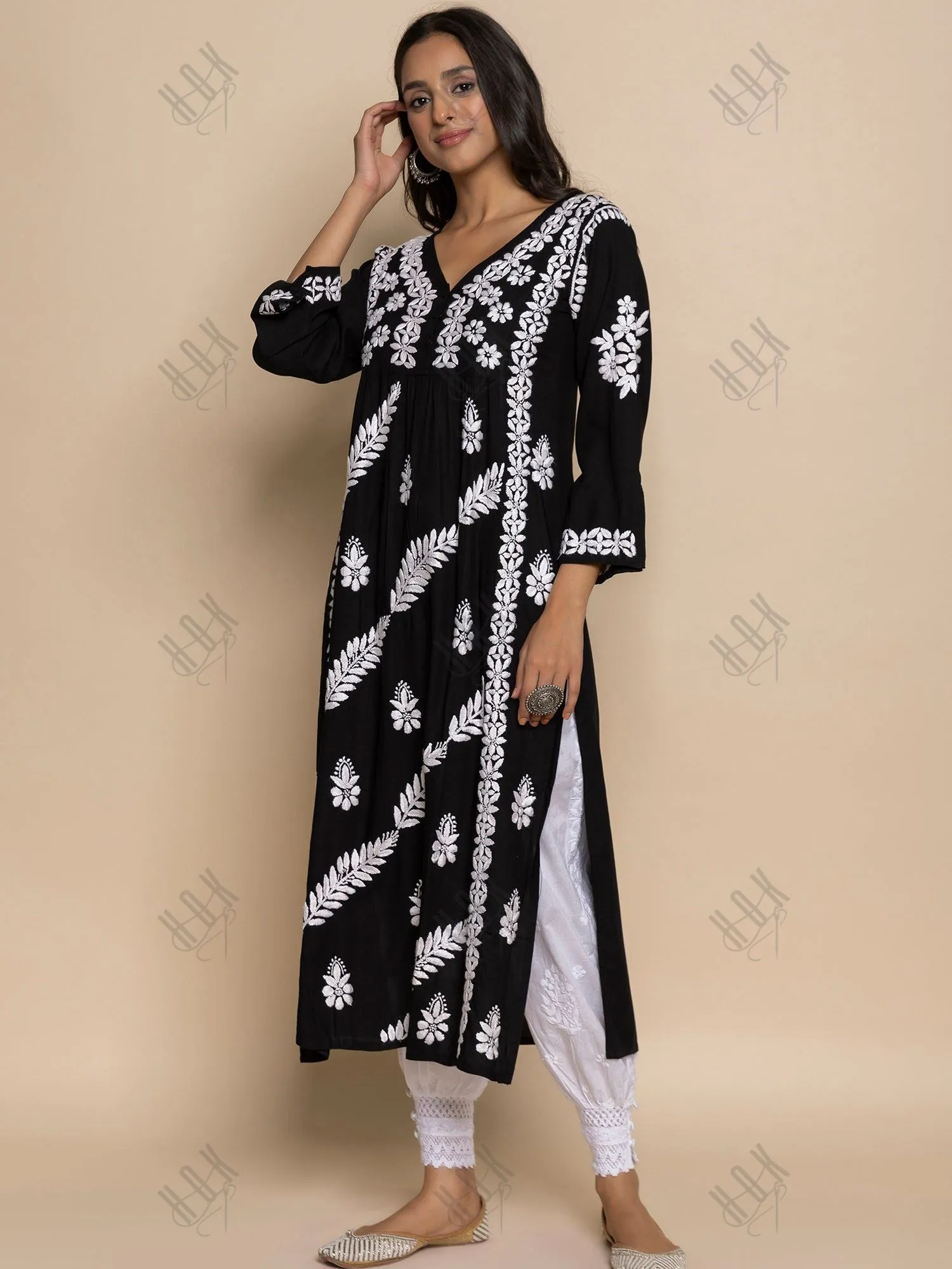 Fizaa Chikankari Kurta in Rayon Cotton V Neck Black