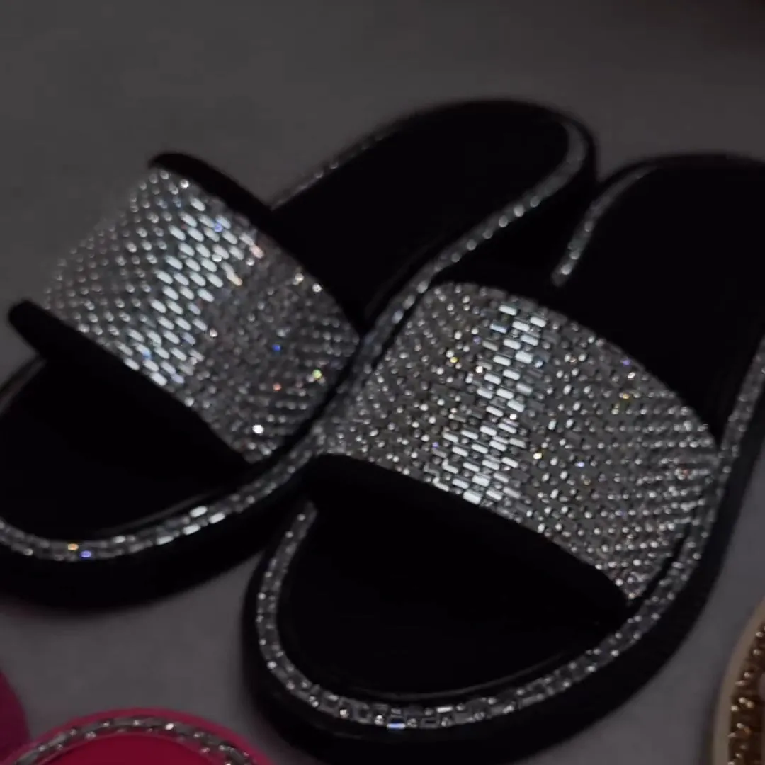 Women's flat rhinestone slippers